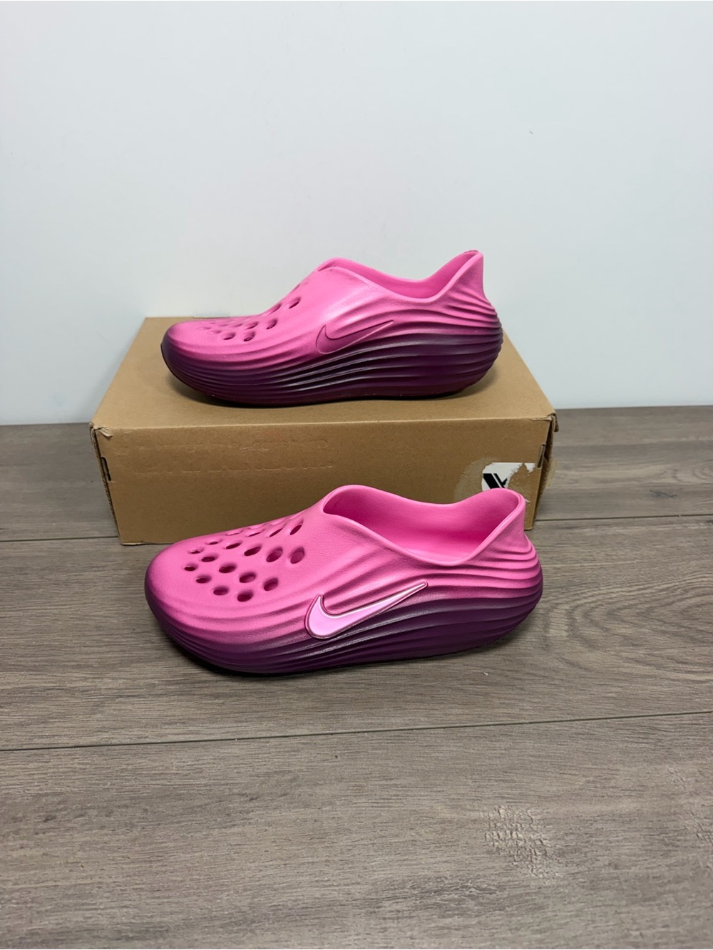 Used women Nike ReactX Rejuven8 Pinksicle Pink size 8